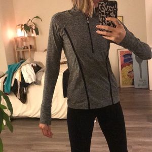 Beyond Yoga Running 3/4 zip Top grey